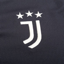 Laden Sie das Bild in den Galerie-Viewer, Juventus Third Jersey Stadium 2023/24 Men`s
