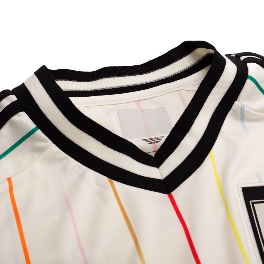 Buy Japan 2026 Away Jersey Men's | Footzilla