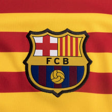 Laden Sie das Bild in den Galerie-Viewer, Barcelona FC Senyera Fourth Jersey 2023/24 Men
